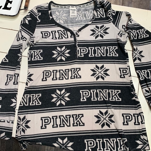 Victoria Secret Pink size Medium shirt - Picture 1 of 4